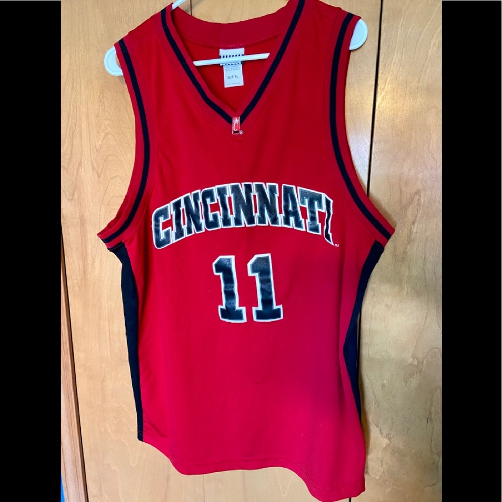 Cincinnati Bearcats Basketball Jersey (XL)